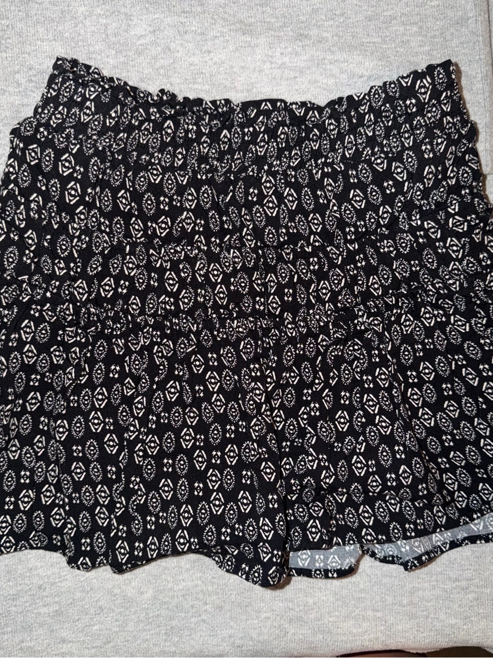 Zara Girls Black and White Patterned Elastic Skirt